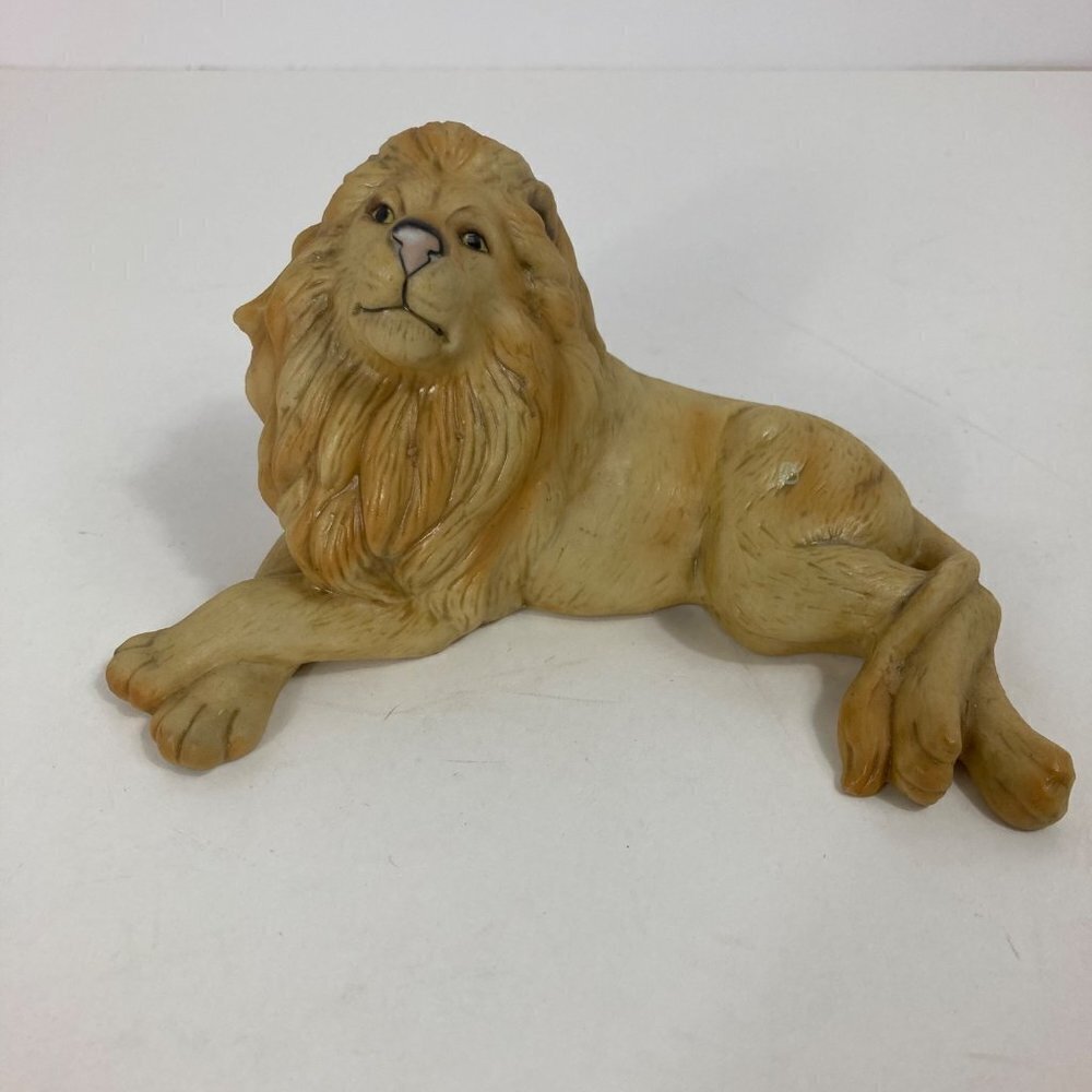 Enesco  Ceramic Peace on Earth Lion 1987‎